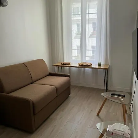 아파트 Appartment *